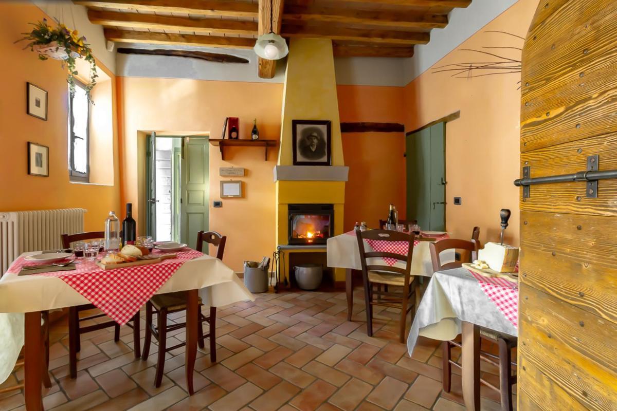 Le Ferrerie Agriturismo Fattoria Marchesini Praticello di Gattatico Exteriör bild